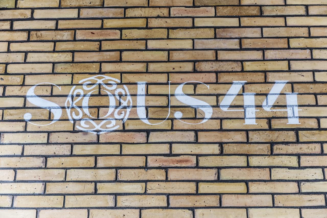 Sous44 מלון 3*